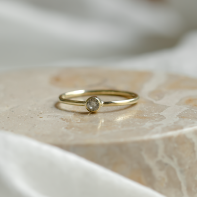 Minimalist engagement ring with salt and pepper diamond AINE