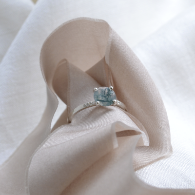 Zásnubní prsten s mechovým achátem a diamanty FIADH