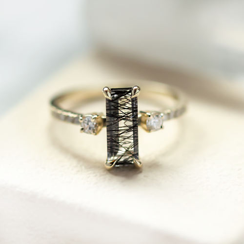 Zlatý prsten s baguette rutilovým křišťálem a diamanty LIAM