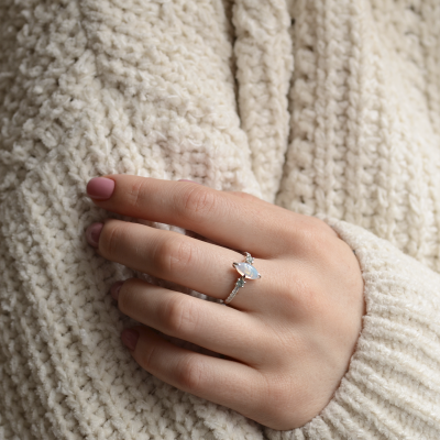 Diamantový prsten s měsíčním kamenem a mechovými acháty MAEBH