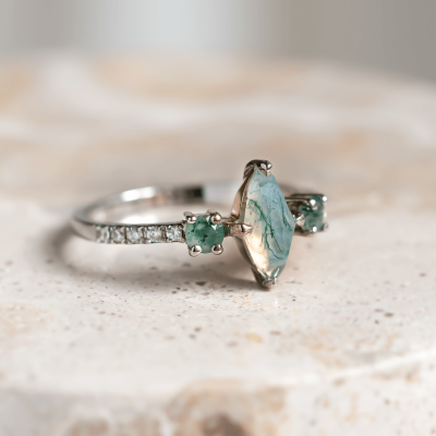 Vintage zlatý prsten s mechovými acháty a diamanty OSCAR