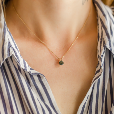 Gold necklace with round moss agate SIOBHAN