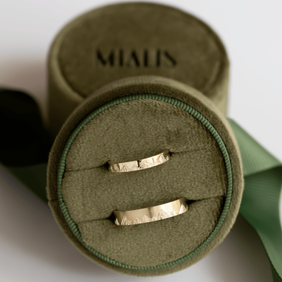 Wedding bands with mountains engraving and diamond HIKE