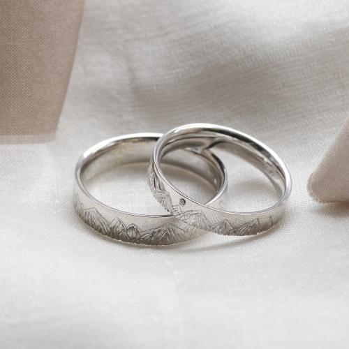 Wedding bands with mountains engraving and diamond HIKE
