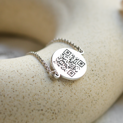 Personalised gold bracelet with QR-code ALEXA