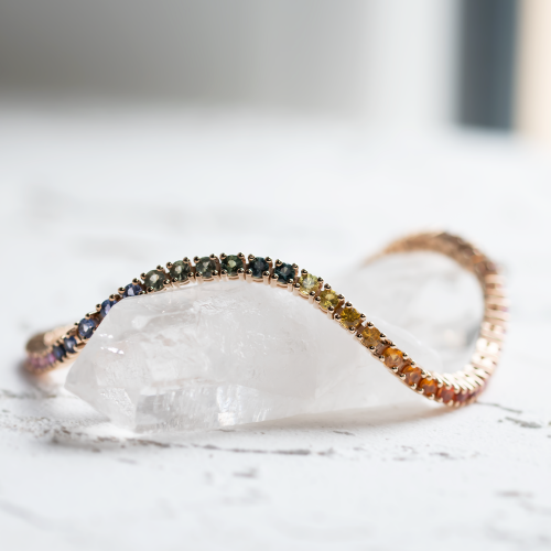 Zlatý tenisový náramek s barevnými safíry MOSAICAN