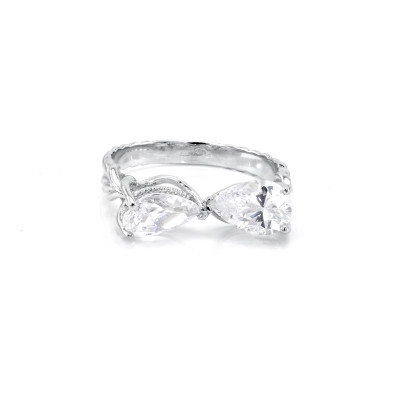Fantastický stříbrný prsten osazený zirkony SULA