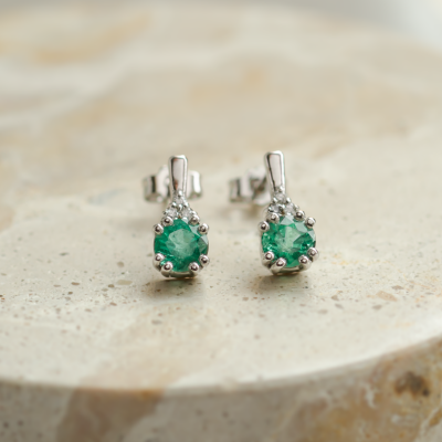 Emerald and diamond jewellery set ELANNA