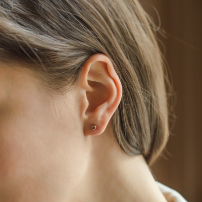 Minimalist salt and pepper diamond earrings ANISE