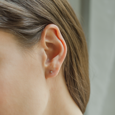 Minimalist earrings with lab-grown diamonds ALINE