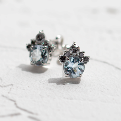 Zlaté náušnice s akvamaríny a salt and pepper diamanty BELLA