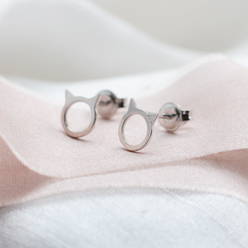 Zlaté napichovací náušnice kočka CAT