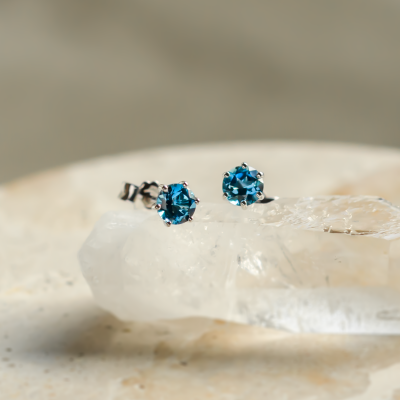 Stud earrings with blue topaz DENIM