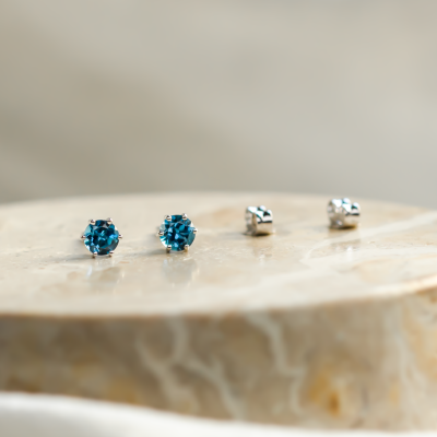 Stud earrings with blue topaz DENIM