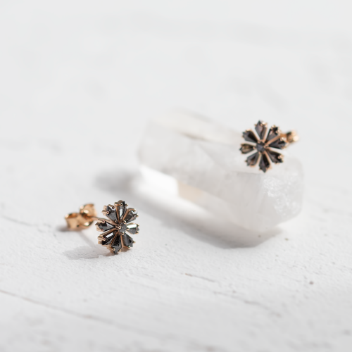 Květinové náušnice se salt and pepper diamanty FLOWER