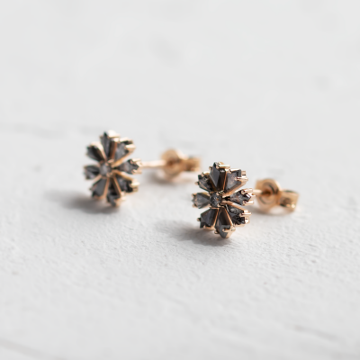 Květinové náušnice se salt and pepper diamanty FLOWER