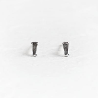 Náušnice se zúženými baguette salt and pepper diamanty GIGI