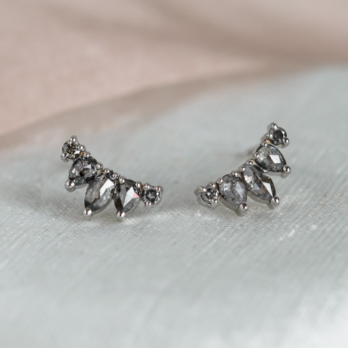 Crawler zlaté náušnice se salt and pepper diamanty MELODY