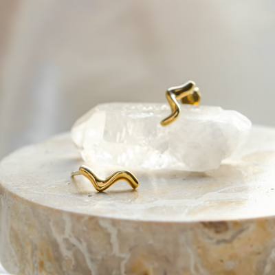 Minimalist gold earrings waves MIGNON