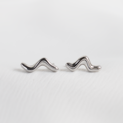 Minimalist gold earrings waves MIGNON