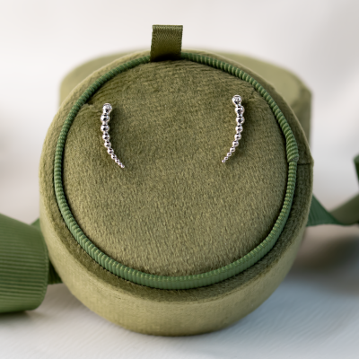 Crawler earrings with diamonds MONIQUE