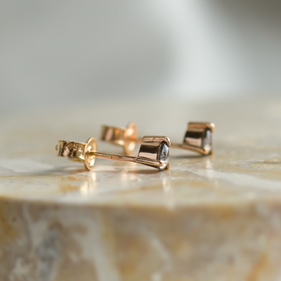 Minimalist gold earrings with pear salt and pepper diamonds NADINE