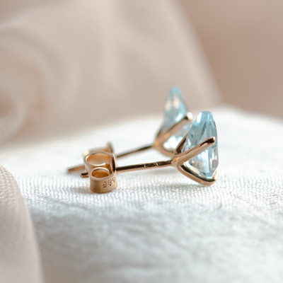 Gold earrings with aquamarines in kite shape RIAN