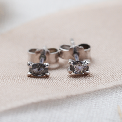 Basic salt and pepper diamond earrings STELLAR
