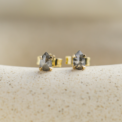 Gold minimalist earrings with salt and pepper diamonds STELLIE