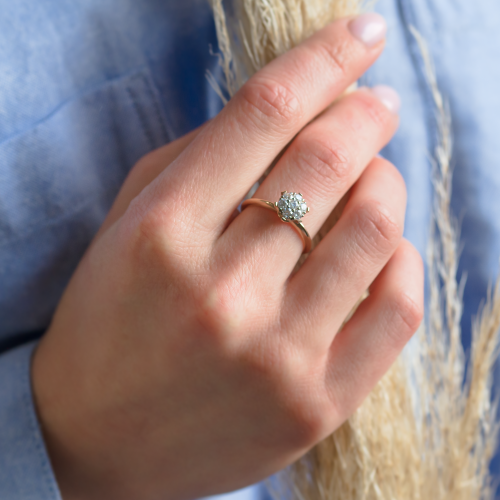 Elegant ring with pavé moissanites AUDREY