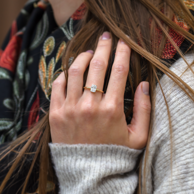 Minimalist engagement ring with moissanite BAGI