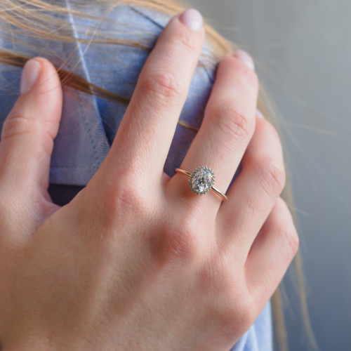 Halo engagement ring with oval moissanite BLANC