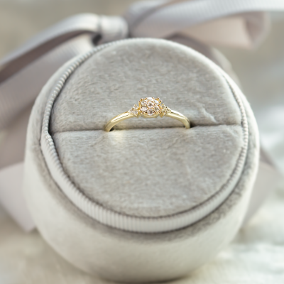 Gold engagement ring with pavé diamonds BIRDIE