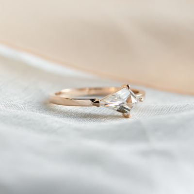 Gold ring with kite moissanite CAMERON
