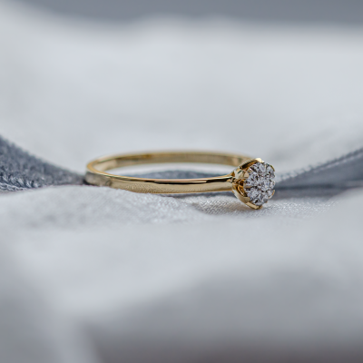 Romantic engagement ring full of moissanites CAMILLIA