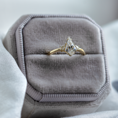 Elegant engagement ring with kite moissanites DOMPHI