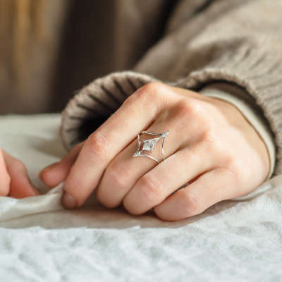 Extravagant split shank ring with moissanites ELOISE