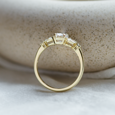 Gold vintage ring with moissanity GEMMA