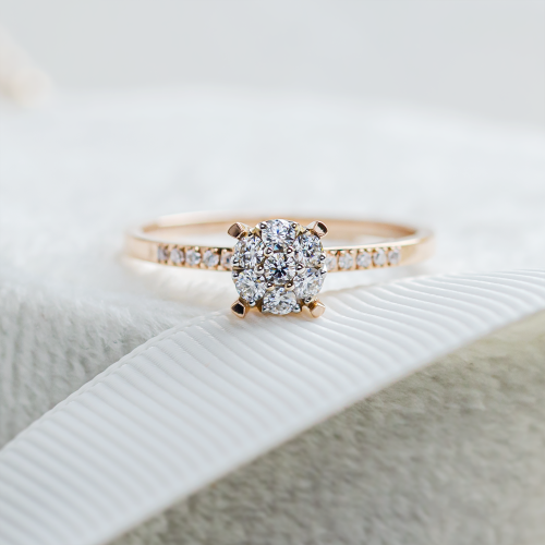 Pavé gold ring with moissanites LOLA