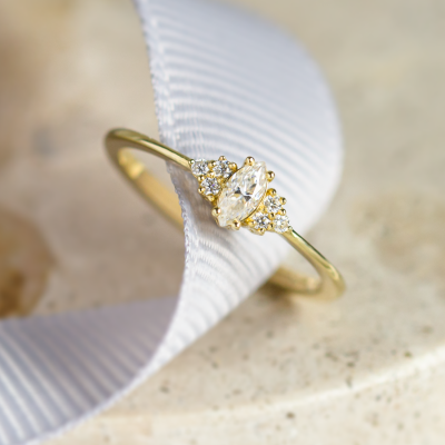 Romantický zásnubní prsten s moissanity MARQUESS