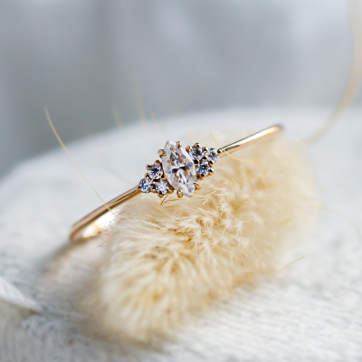 Romantic engagement ring with diamonds MILLIANA