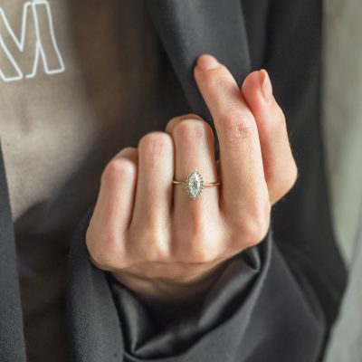Halo zásnubní prsten s marquise moissanitem PHOEBE