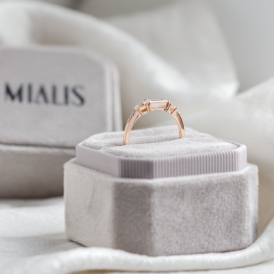 Gold ring in art deco style with moissanites SPENCER