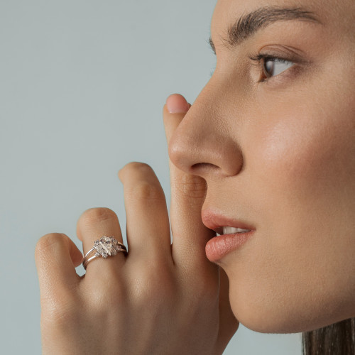 Vintage engagement ring in gold with moissanites THEODORE