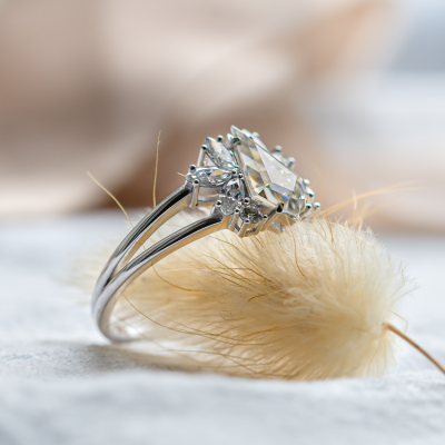 Vintage engagement ring in gold with moissanites THEODORE