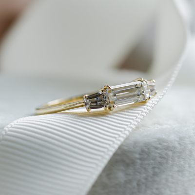 Vintage ring in art deco style with moissanites VISCOUNT