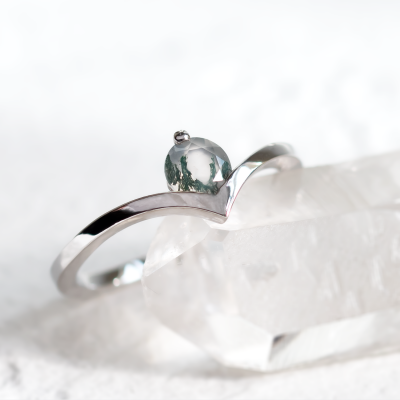 Gold ring with moss agate AMY