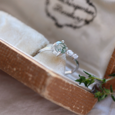 Decent ring with moss agate and diamonds FOREST