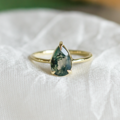 Minimalist engagement ring with moss agate FREYA