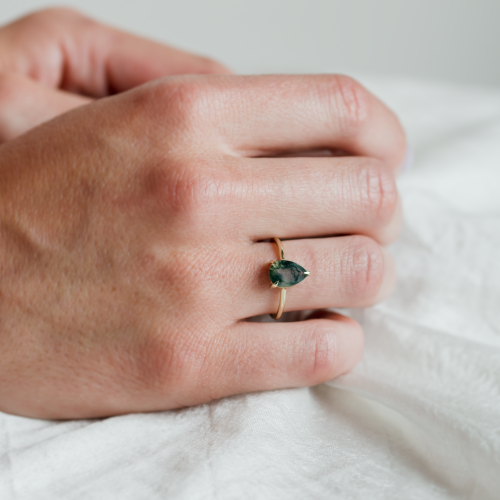 Minimalist engagement ring with moss agate FREYA